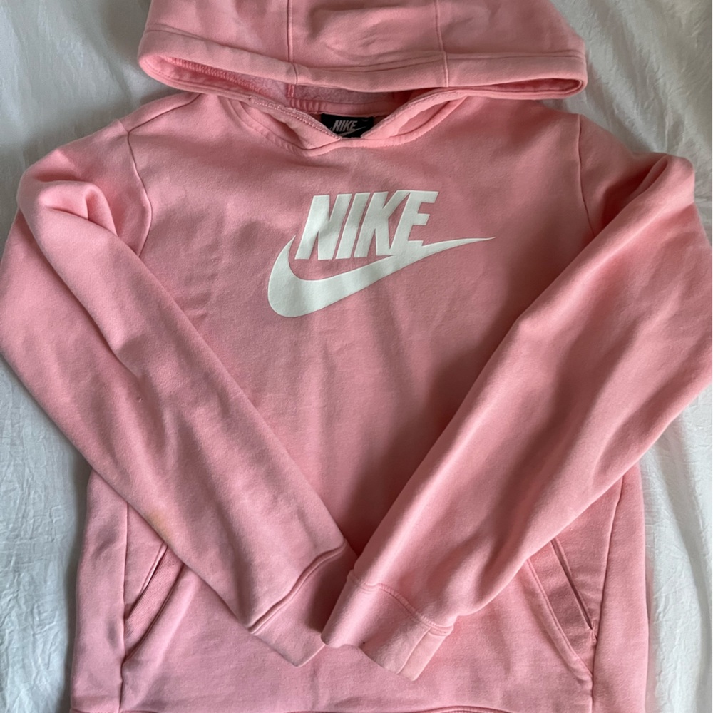 Pink Nike sweat shirt size kids XL.